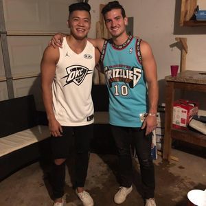 Meet your Posher, Zach